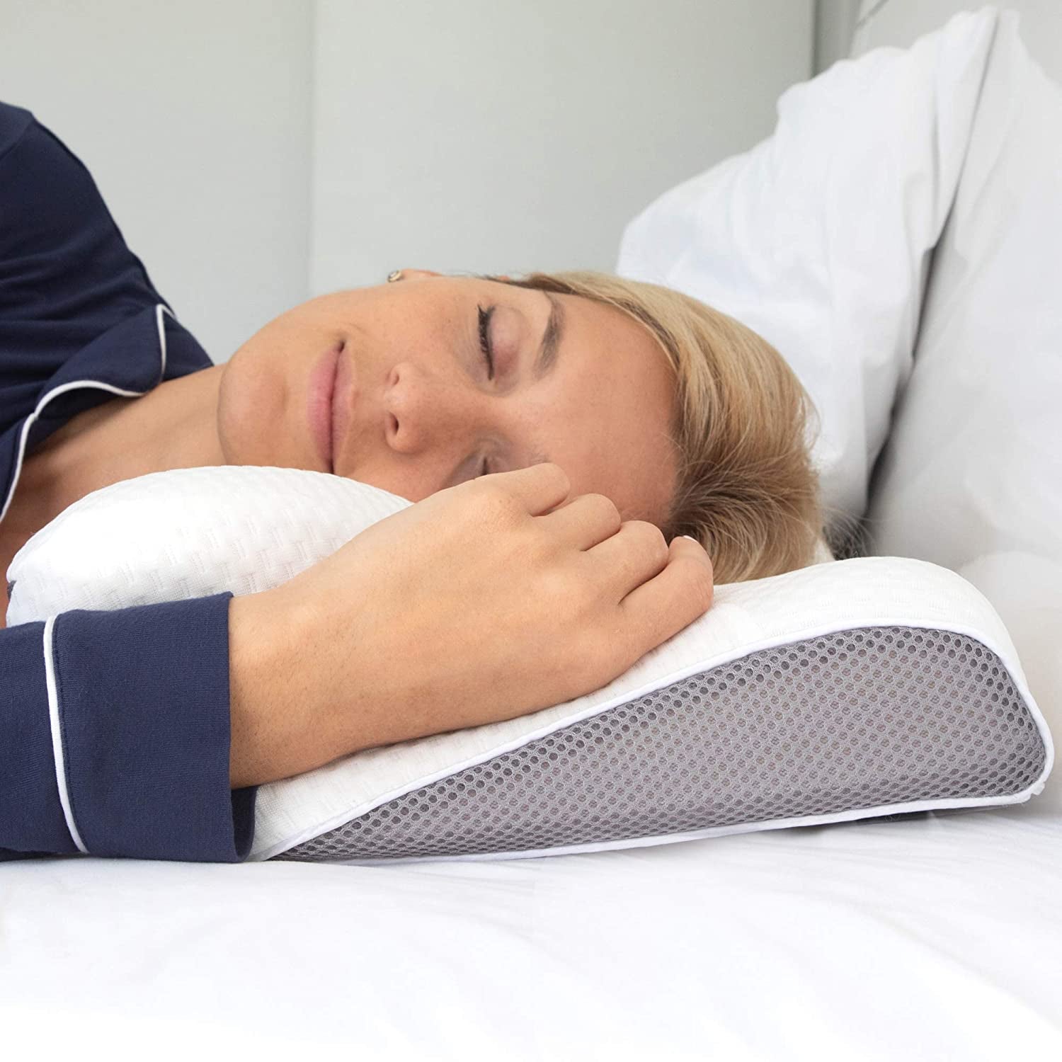 Cervical Memory Foam Pillow for Neck and Shoulder Pain Relief – Ergonomic, Orthopedic Pillow for Side, Back, Stomach Sleepers - Contour Pillows for Sleeping Support - Free Sleeping Mask
